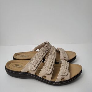 CLARKS Laurieann Cove Sandals Womens 8W Sand Leather Wide Width Beige Comfort